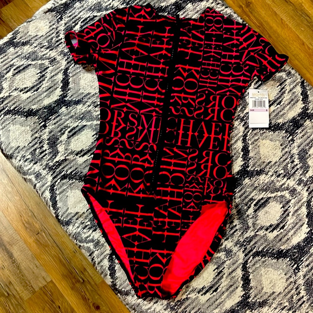 Red/black swim suit